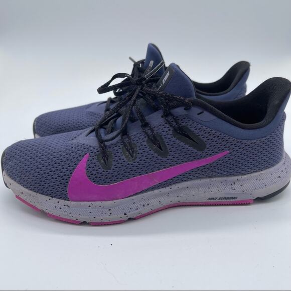 Nike, Quest Running Shoes. Size 7.5, Purple and Blue. In good used condition! - Picture 2 of 9